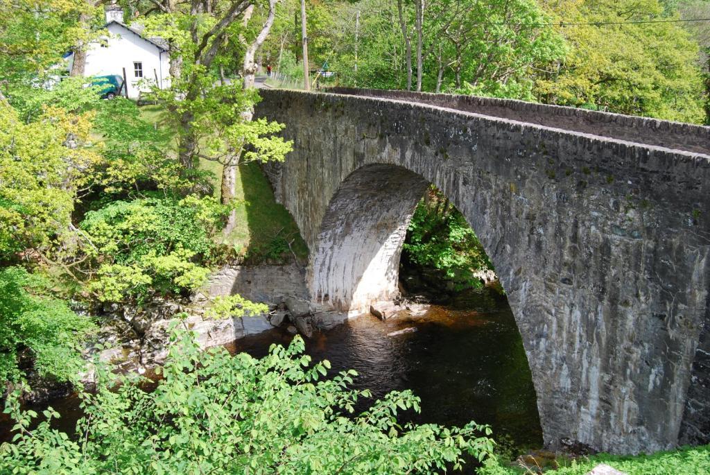 The Bridge Of Lochay Hotel كيلين المظهر الخارجي الصورة